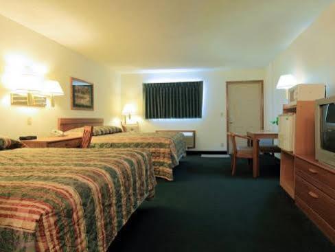 Americas Best Value Inn Suburban Emmetsburg Экстерьер фото