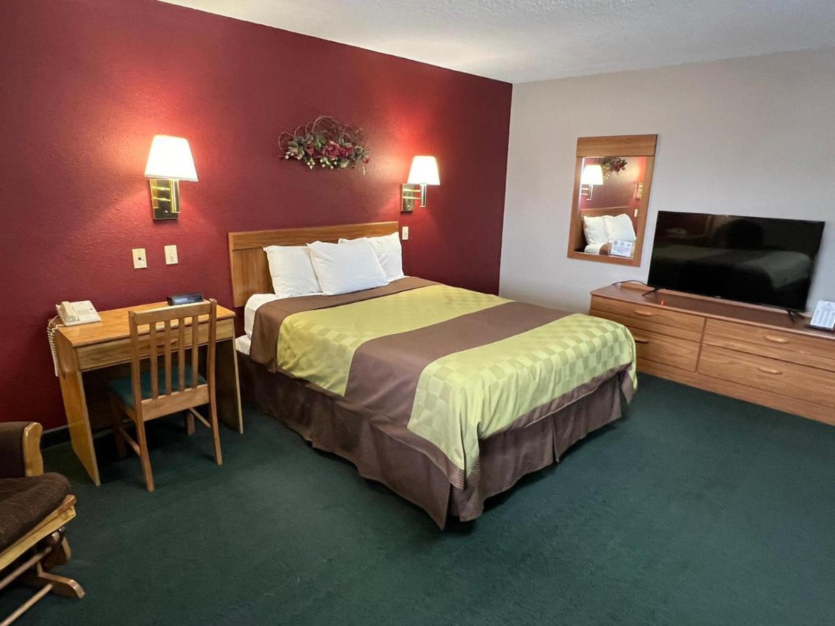 Americas Best Value Inn Suburban Emmetsburg Экстерьер фото